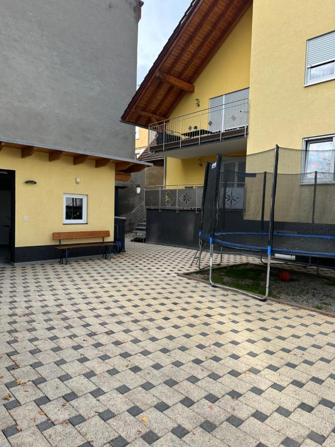 Souterrain Fewo, Europapark, Netflix, 2Xtv Apartment Mietersheim Exterior photo
